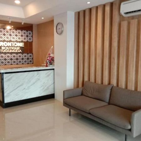 Hotel Front One Boutique Tugu Muda Semarang Exteriér fotografie