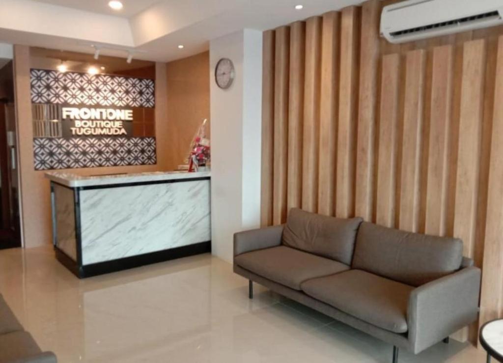 Hotel Front One Boutique Tugu Muda Semarang Exteriér fotografie